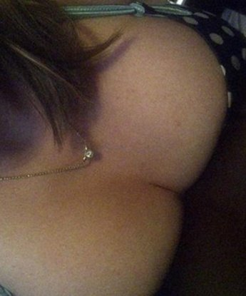 Оана, 28